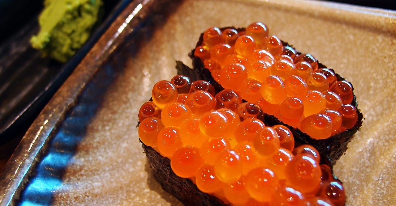 sushi with salmon roe