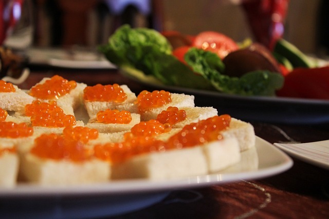 bread squares with salmon roe